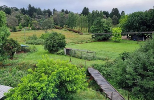 Rydal Casa | Yellowstone | quiet country farmhouse | fast internet