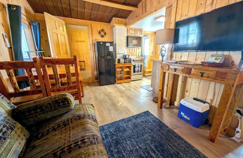 Gardiner Casa | Yellowstone's Treasure Cabins