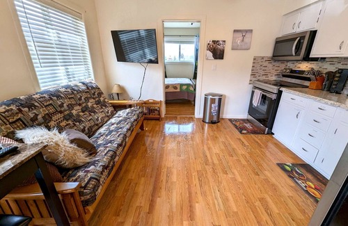 Gardiner Casa | Yellowstone Treasure Guest House #2