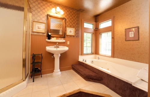 South Haven Cama Y Desayuno | Yelton Manor Bed & Breakfast