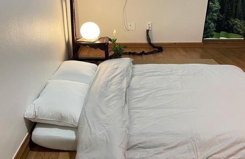 Gunseo Casa | Yeongam Yeonhi Hanok Pension