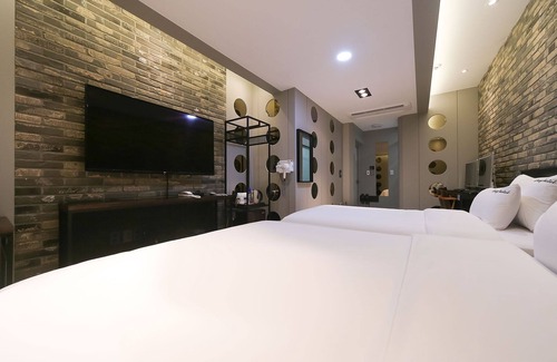 Yeongcheon Hotel | Yeongcheon D-day Hotel