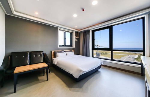 Yeongdeok Hotel | Yeongdeok Ganggu Port Stay