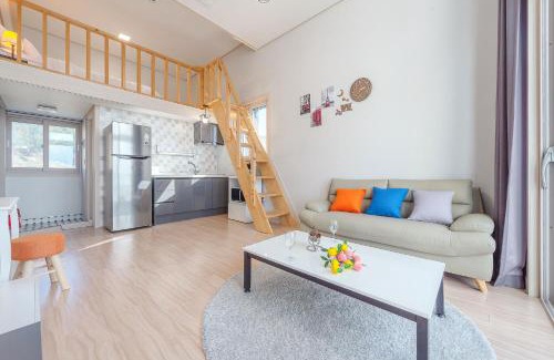 Yeosu Casa | Yeosu Im Ocean View Pension