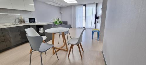 Yeosu Apartamento | Yeosu U-Bless Terrace Ocean View