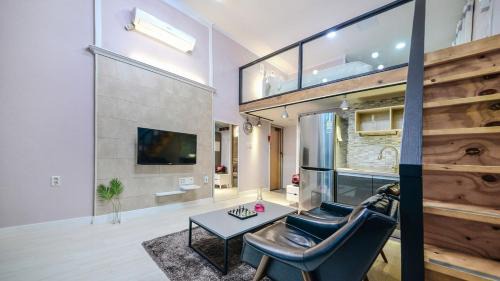 Kamdo Casa | Yeosu Wow A Pension