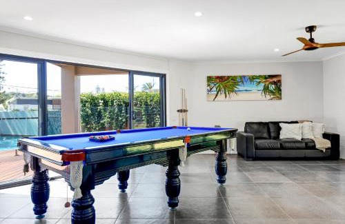 Yaroomba Casa | Yerranya, pet-friendly beach home w pool