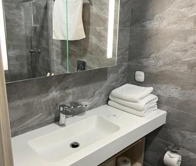 Nur-Sultan Apartamento | Yes, apartments in the apart-hotel near the botanical garden
