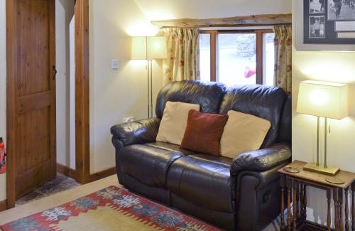 Holymoorside Casa | Yew Tree Bothy