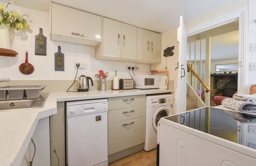 Stoke Fleming Cabaña | Yew Tree Cottage, FLEMING DE TIEMPO