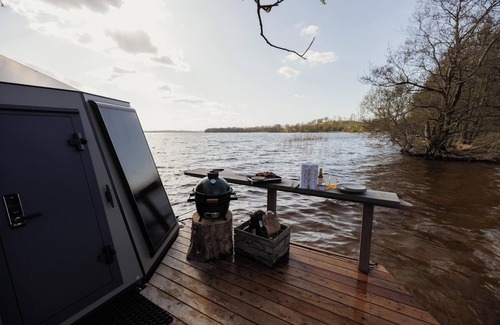 Hoor Cabina | Yggdrasil Igloo Water Huts Skåne