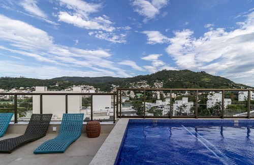 Carvoeira Apartamento | YHD - Condominium With Pool Near Ufsc Located in Carvoeira, This Condominium is an Excellent Choi