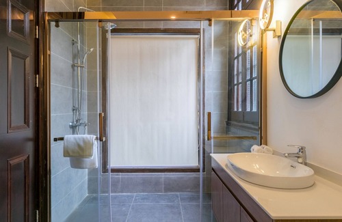 Pudong Hotel | Yi Garden Cultural Hotel Disney Branch