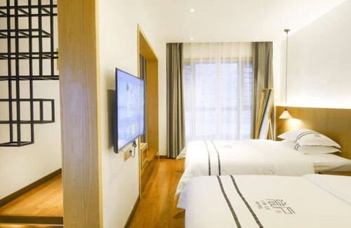 Fenghuang Casa | Yinlu Bedroom Fenghuang Hongqiao Shop
