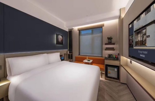 Middle Chaoyang Hotel | Yinzhuo Hotel Sanlitun Tuanjiehu Subway