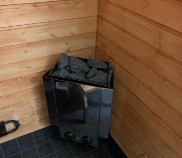 Iisalmi Apartamento | Yksiö keskustassa saunalla
