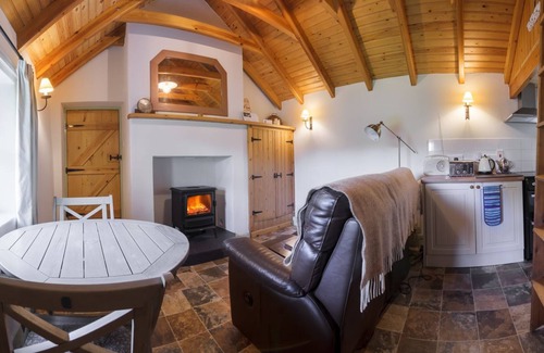 Kirk Braddon Cabaña | Yn-Thie-Thooit - una casa de vacaciones con capacidad para 2 personas en 1 habitación