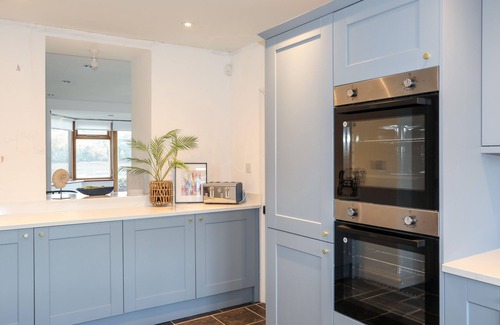 Bangor Cabaña | Ynys Faelog Cottage