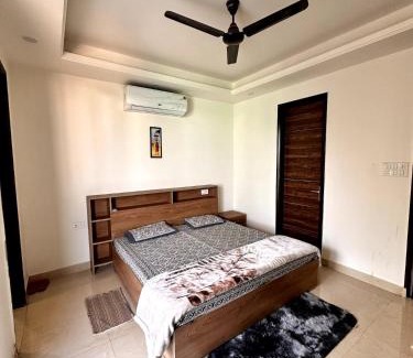 Rishikesh Casa | Yoga Retreat at The Ganges in Rishikesh