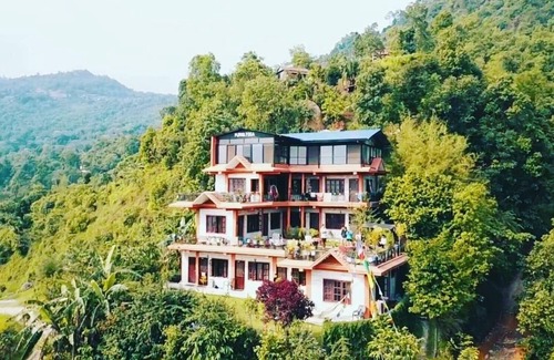Pokhara Hotel | Yogaban Retreat