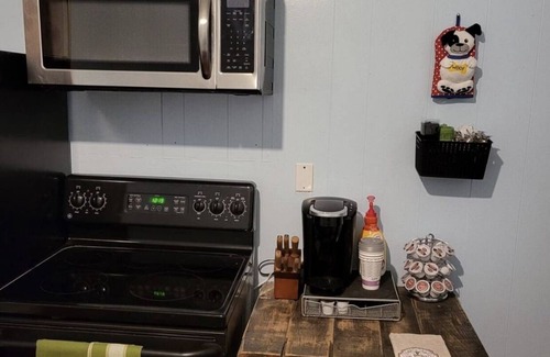Jamestown Casa | Yogi Suites #2 Charming 2-beds in Jamestown Chautauqua Lake AC WiFi SPA Shower