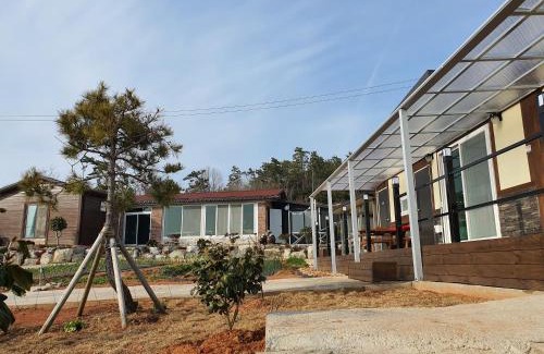 Wando Otro | Yonghyun's house