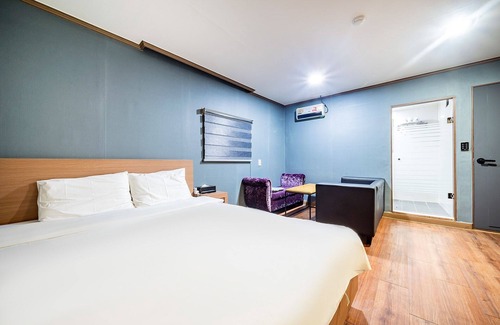 Yongin Hotel | Yongin Jaju J and J