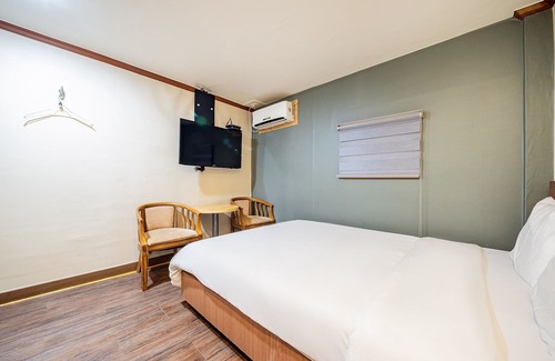 Yongin Hotel | Yongin Jaju J and J