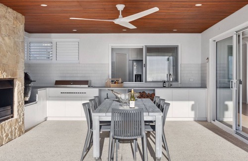 Peppermint Grove Beach Casa | Yoondoordo Beach House