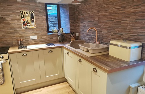 Dent Casa | Yorkshire Dales Holiday Cottage in Dent. Self-catering, pet-friendly, sleeps 8.