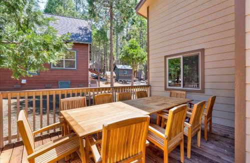 North Wawona Casa | Yosemite Base Camp- Updated cabin INSIDE Yosemite