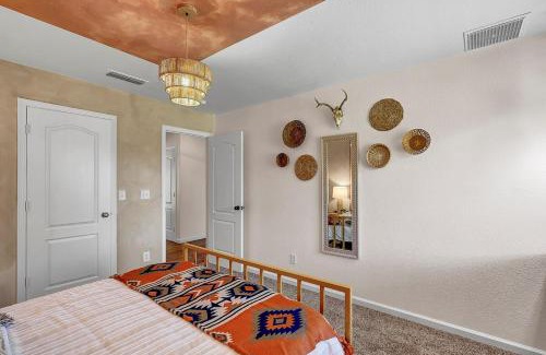 Coarsegold Villa | Yosemite & Bass Lake 3 Acres, Pool, Game Room, Stunning Views