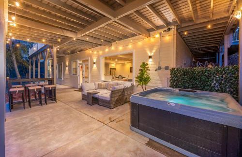 Coarsegold Casa | Yosemite Bass Lake VIEWS, 2 Homes, Games, Hot Tub
