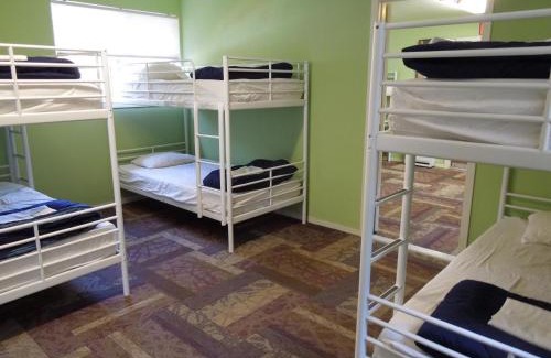Midpines Cabina | Yosemite Bug Rustic Mountain Resort