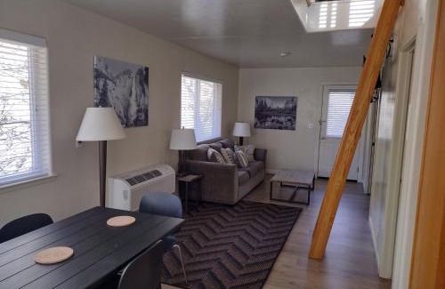 El Portal Casa | Yosemite Gatekeeper's Lodge