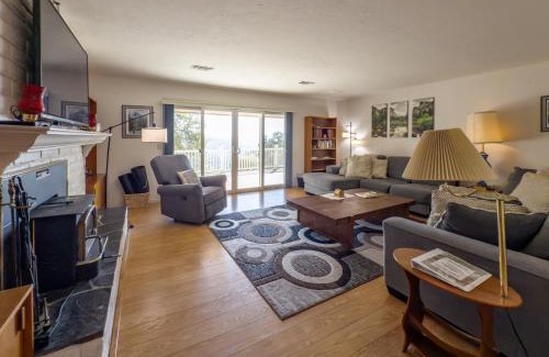 Mariposa Casa | Yosemite Mountain Top Retreat Hilltop Manor Pool Spa
