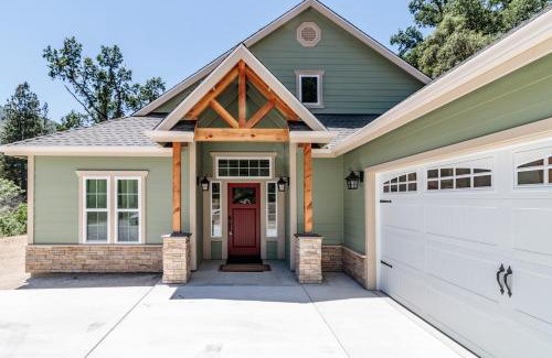 Oakhurst Casa | Yosemite Sandy River Retreat