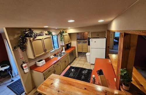 Oakhurst Cabina | Yosemite’s Shangri-La: A Cultural & Scenic Escape for World Travelers