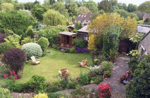 Crewkerne Cama Y Desayuno | You are Assured an Inspiring and Relaxing Time in our Country Home