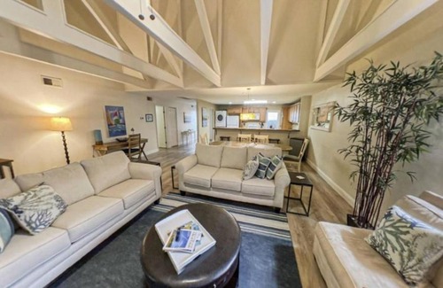 Palmetto Dunes Villa | You Beach Ya - Bright and Cheery 2 Bedroom Unit in Palmetto Dunes