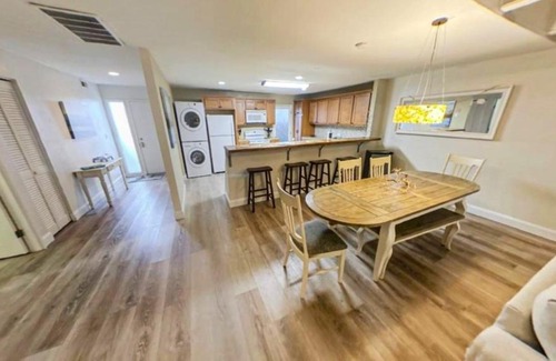 Palmetto Dunes Villa | You Beach Ya - Bright and Cheery 2 Bedroom Unit in Palmetto Dunes