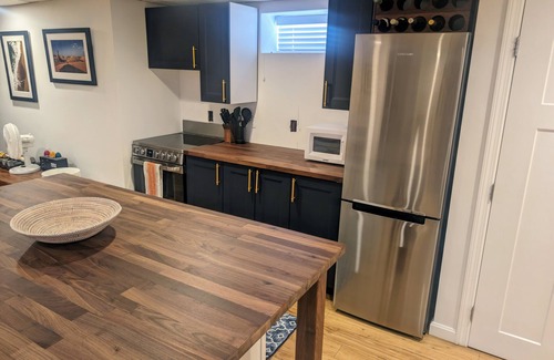 Waveland Apartamento | You can't get closer to the beach! Garden-level apt. 30 seconds from the beach!