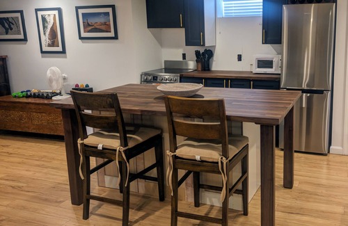 Waveland Apartamento | You can't get closer to the beach! Garden-level apt. 30 seconds from the beach!