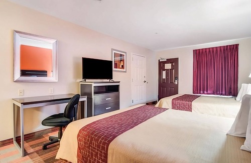 Mableton Hotel | You Found it! 2 Convenient Units, Free Parking, Minutes to Taylor-Brawner Park