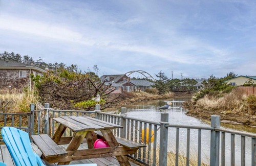 Bayshore Casa | You, Me and the Sea