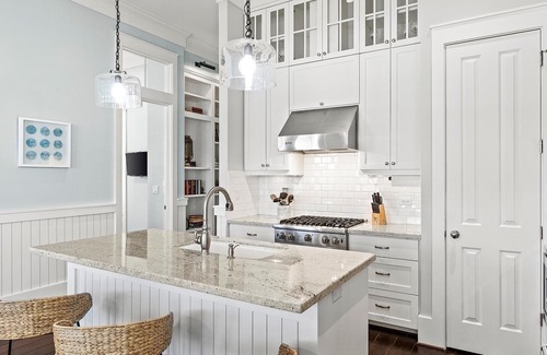 Galveston Casa | You & Me in a Cabin By The Sea - in Beachtown on the East End of Galveston