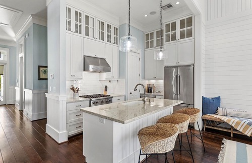 Galveston Casa | You & Me in a Cabin By The Sea - in Beachtown on the East End of Galveston