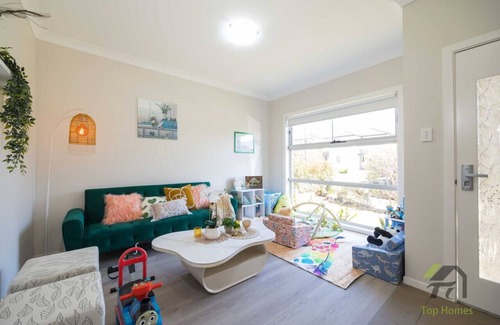 The Ponds Casa | You're in the dream world of The Ponds.