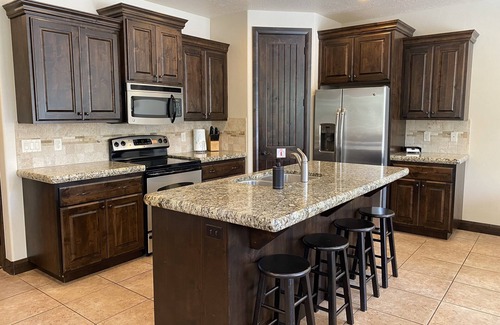 Washington Casa | De nada Townhome con 2 Master Suites!