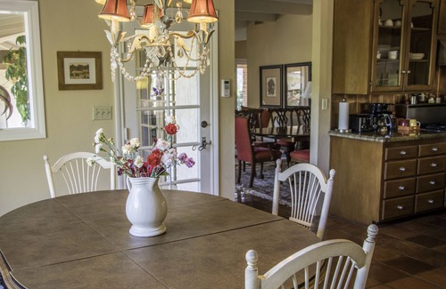 Jamul Casa | Acabas de encontrar el lugar de reunión familiar más singular de San Diego.